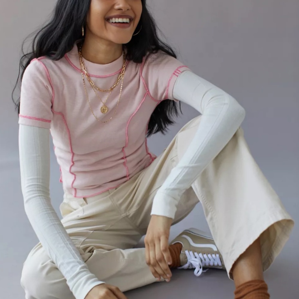 🌸LAST CHANCE Urban Outfitters | Baby Tee - Picture 1 of 6